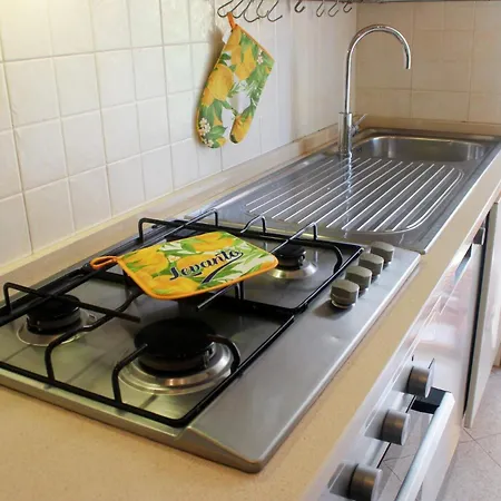 Casa Linuccia A Due Passi Dal Mare Con Giardino Apartament